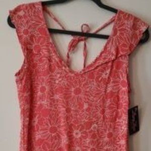 NWT Luey Love coral top, size small. Low back.